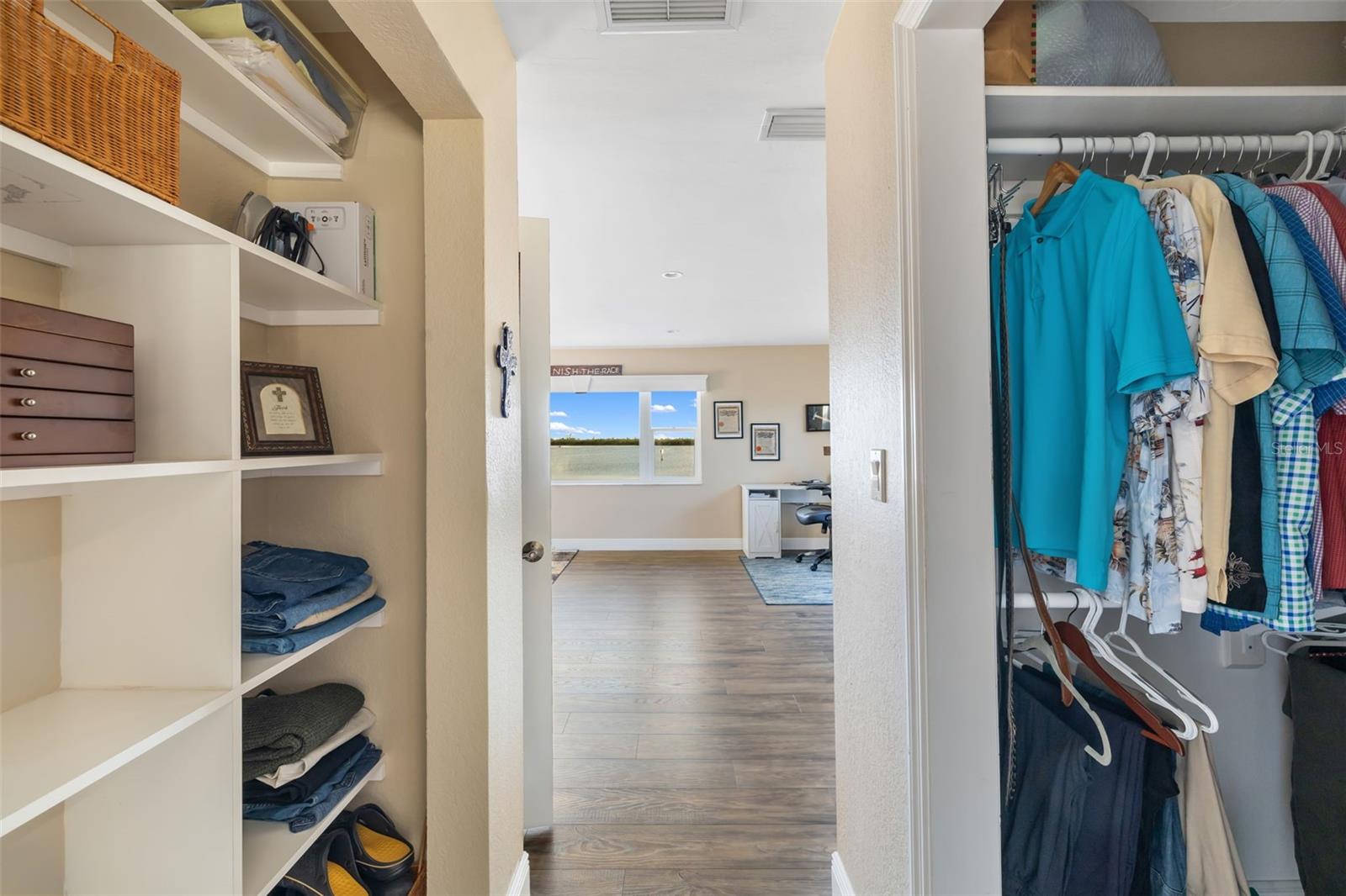 BAY BEACH - Residential