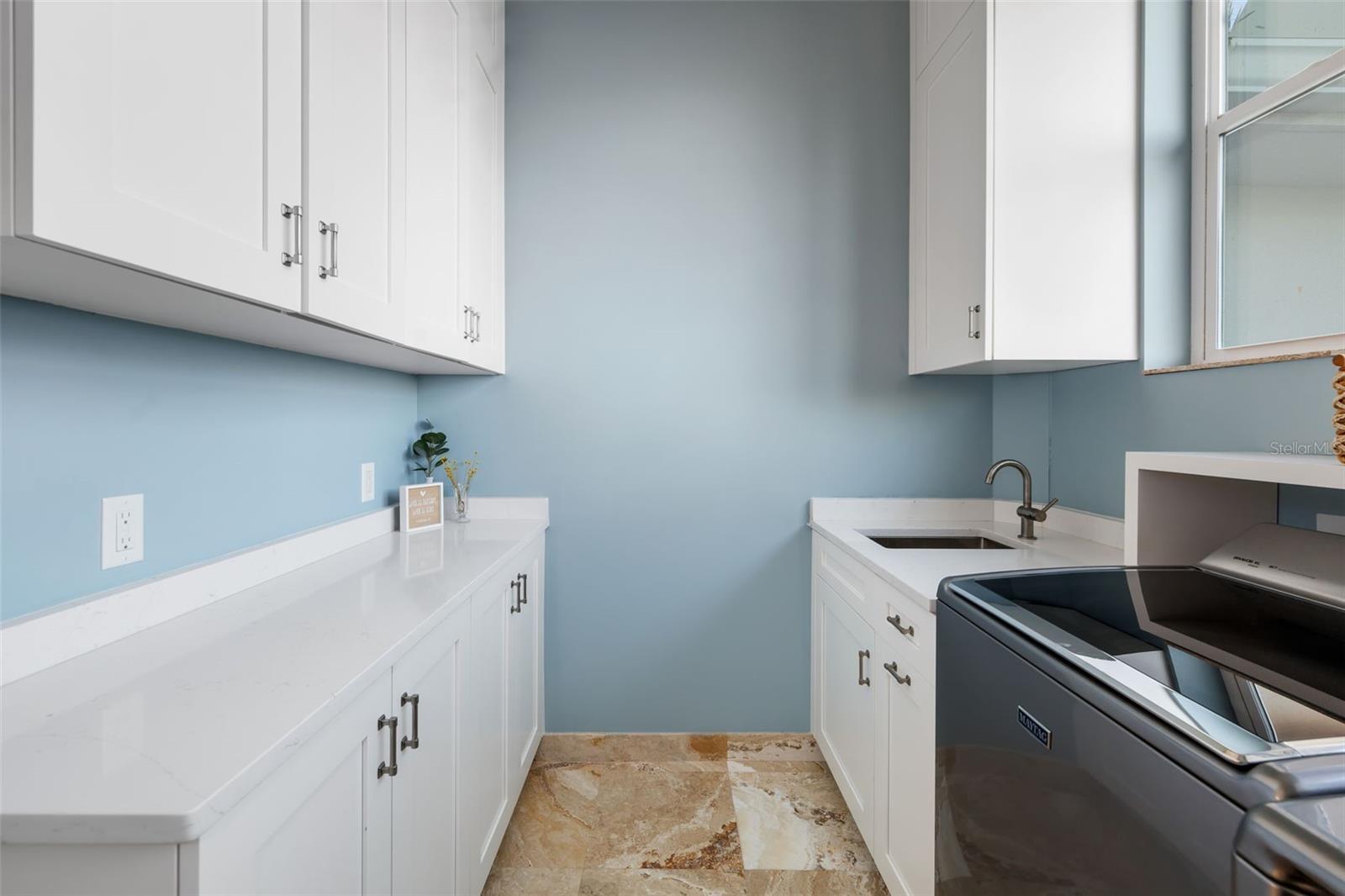 BAY BEACH - Residential