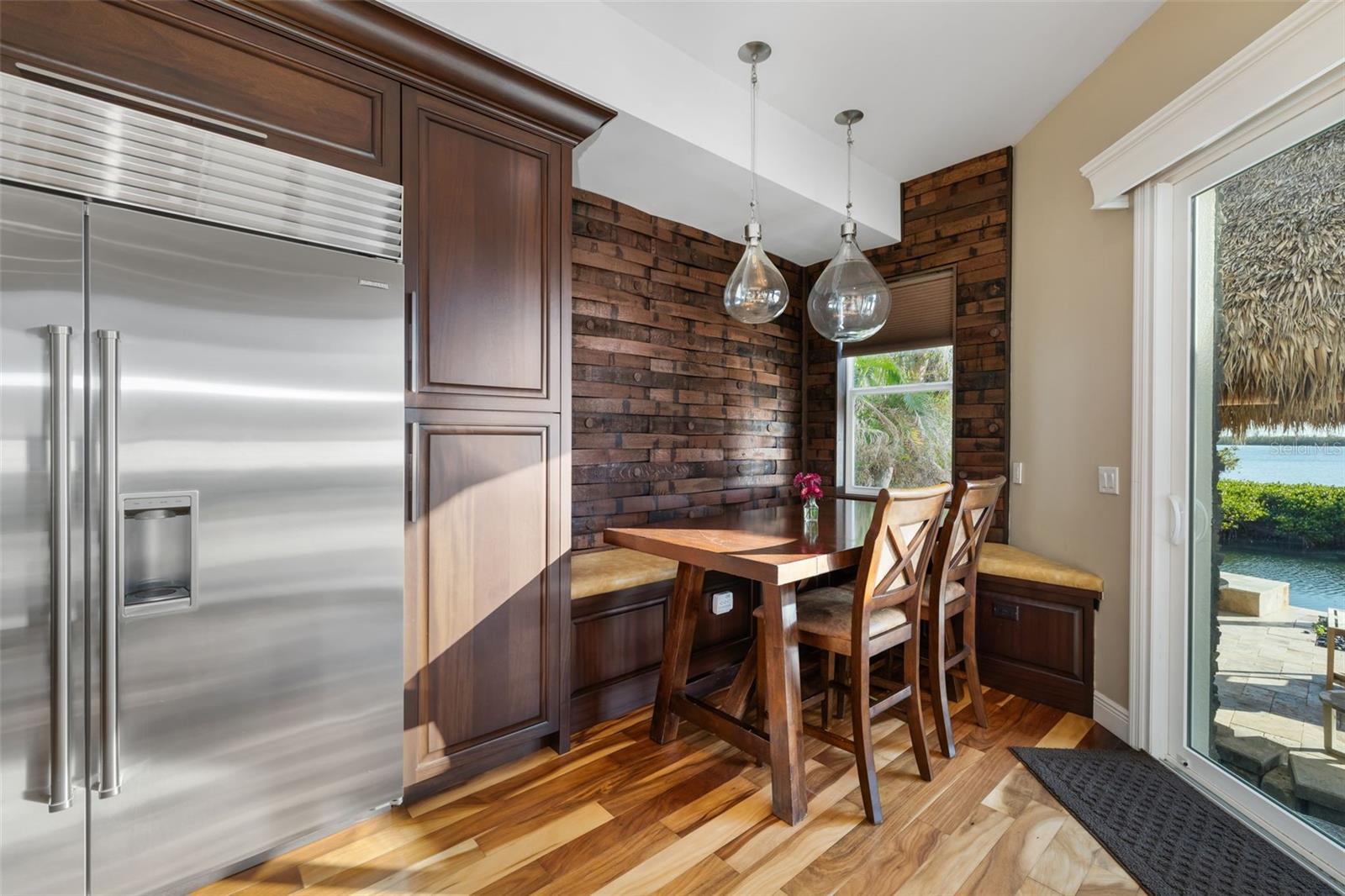 BAY BEACH - Residential