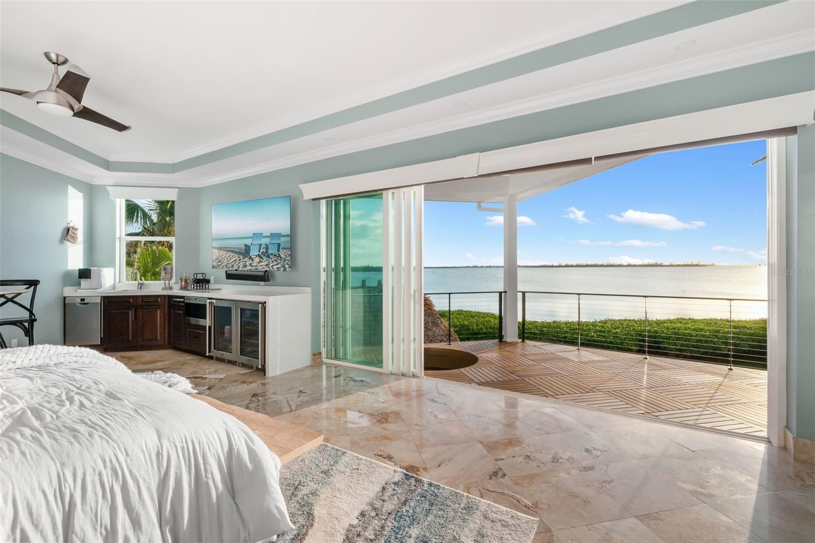 BAY BEACH - Residential