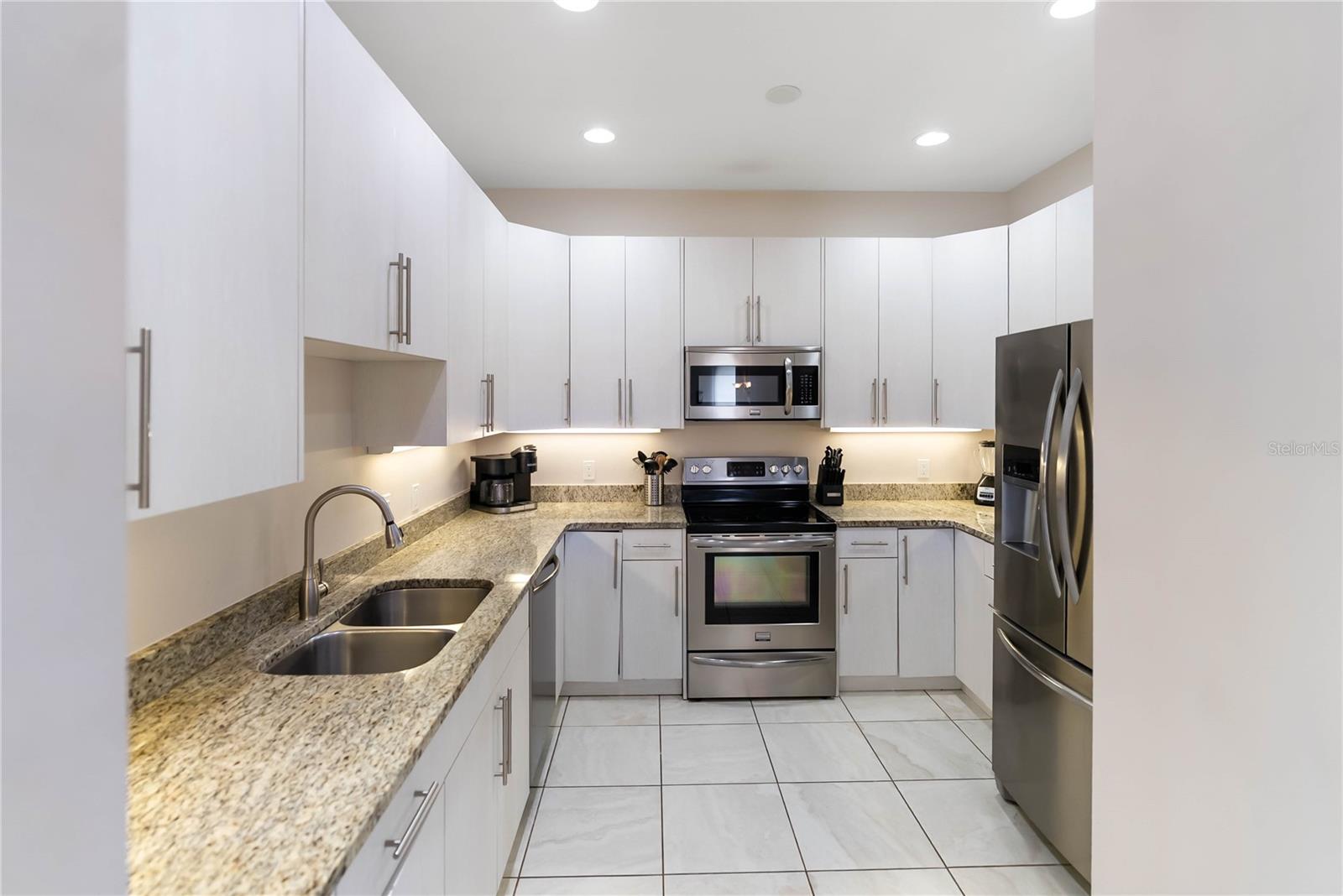 HIDDEN LAKE II PH 3 - Residential