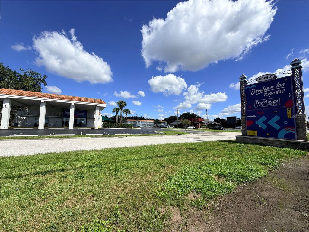 Photo of 5367 W Irlo Bronson Memorial Highway #4-115, Kissimmee, FL 34746 (MLS # O6447340)
