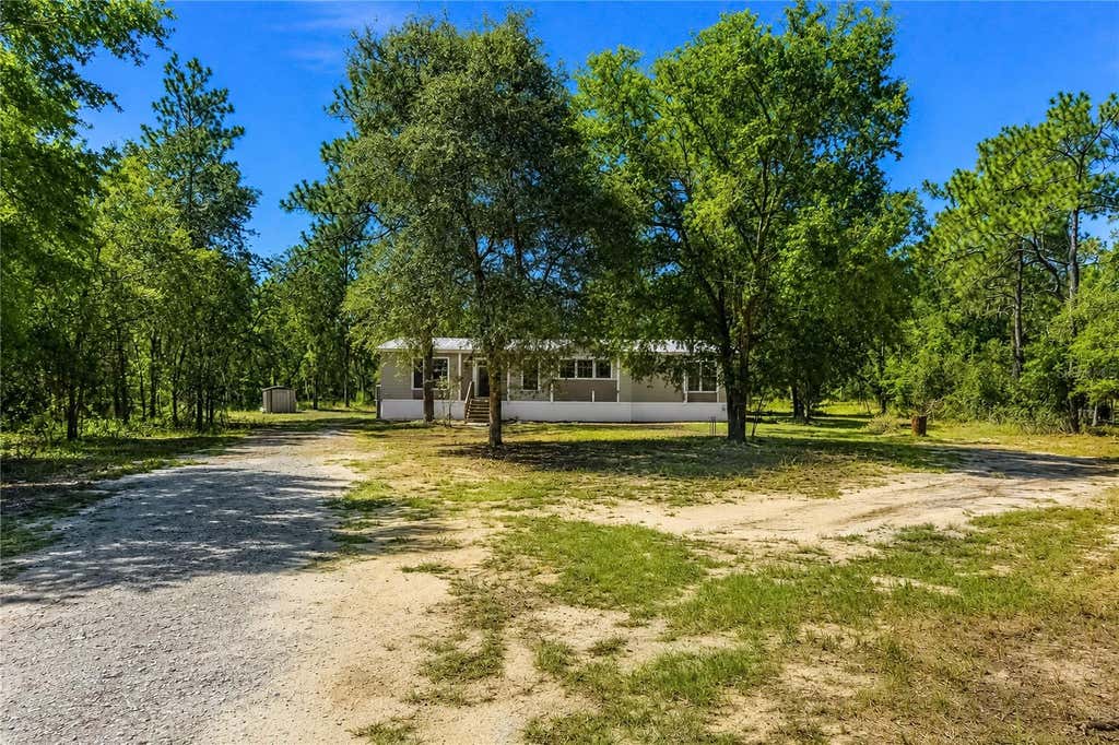 Photo of 181 Windy Hills Road, Hawthorne, FL 32640 (MLS # GC542233)