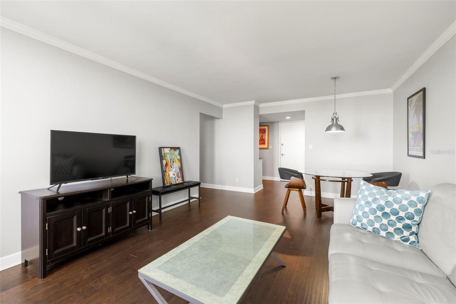 BAYSHORE TOWERS A CONDO - Residential