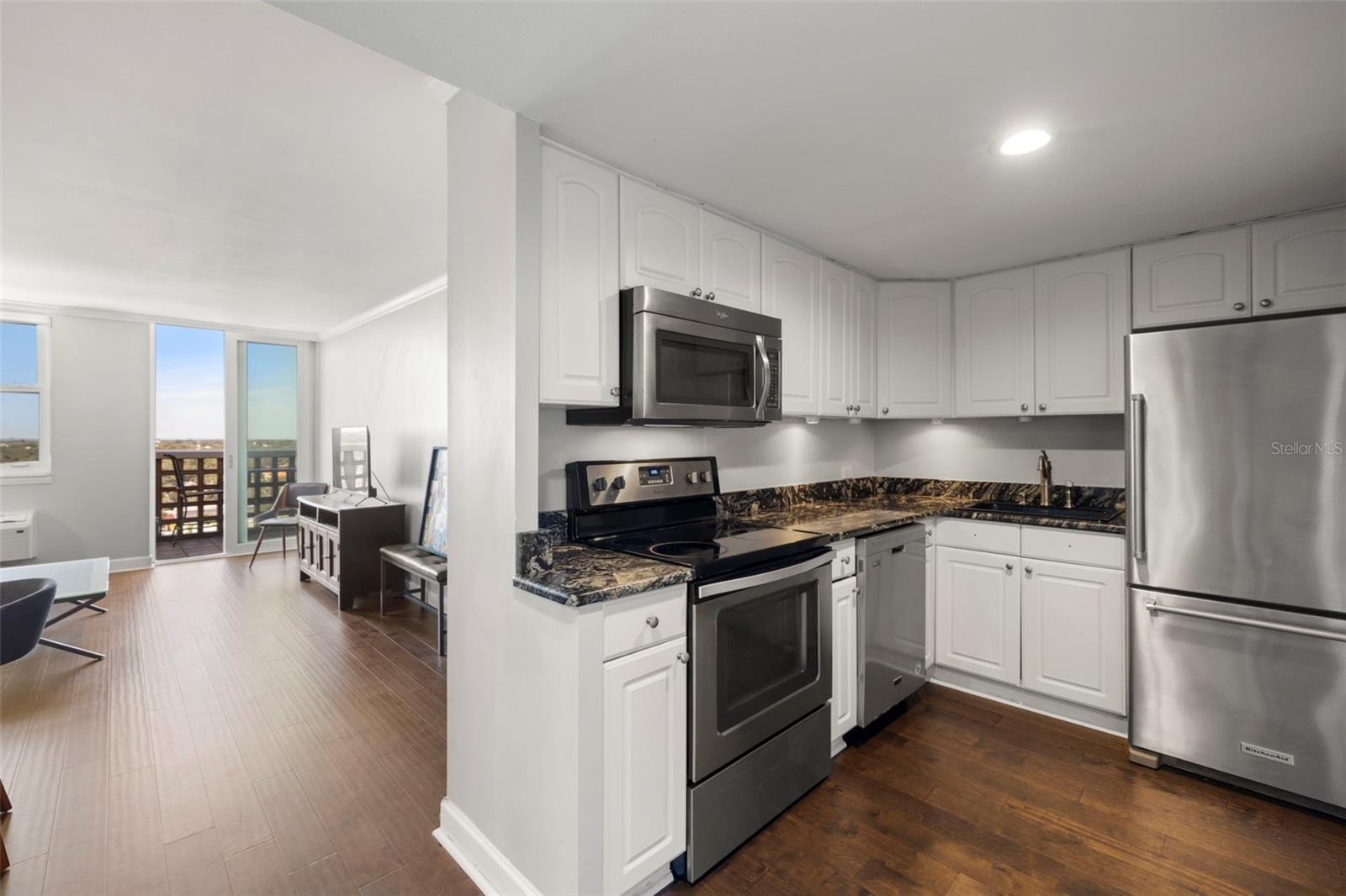 BAYSHORE TOWERS A CONDO - Residential