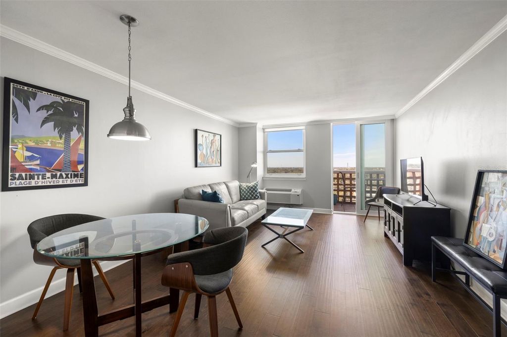 Photo of 4015 Bayshore Boulevard #10D, Tampa, FL 33611 (MLS # TB8467415)