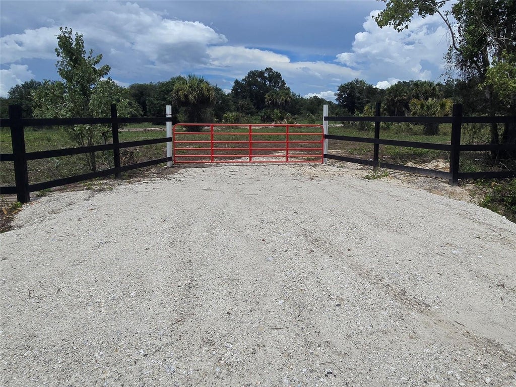 Photo of 21177 NW 268th Street, Okeechobee, FL 34972 (MLS # TB8537692)