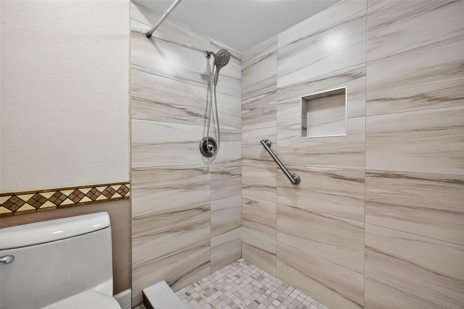 LANCASTER III CONDO - Residential