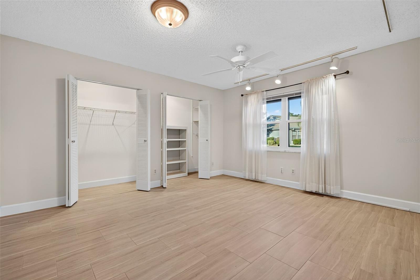 LANCASTER III CONDO - Residential