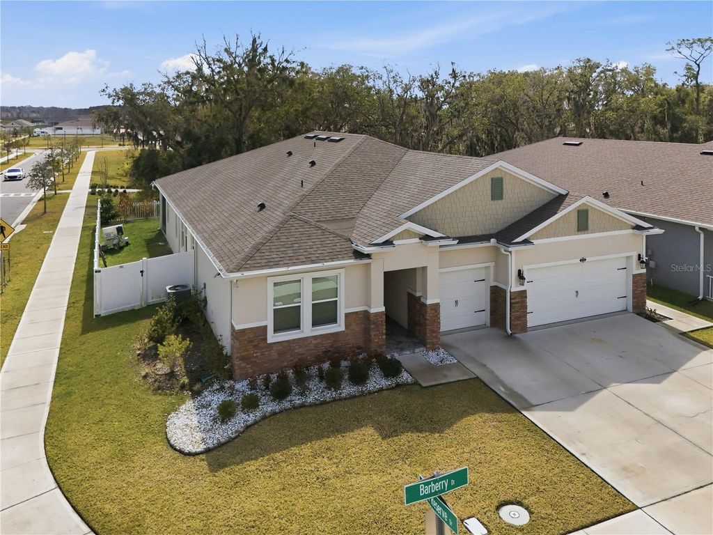 Photo of 1636 Barberry Drive, Kissimmee, FL 34744 (MLS # S5144068)