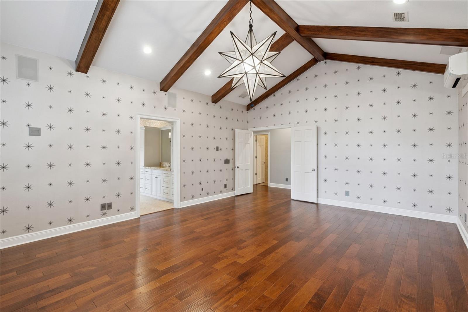 ISLEWORTH - Residential