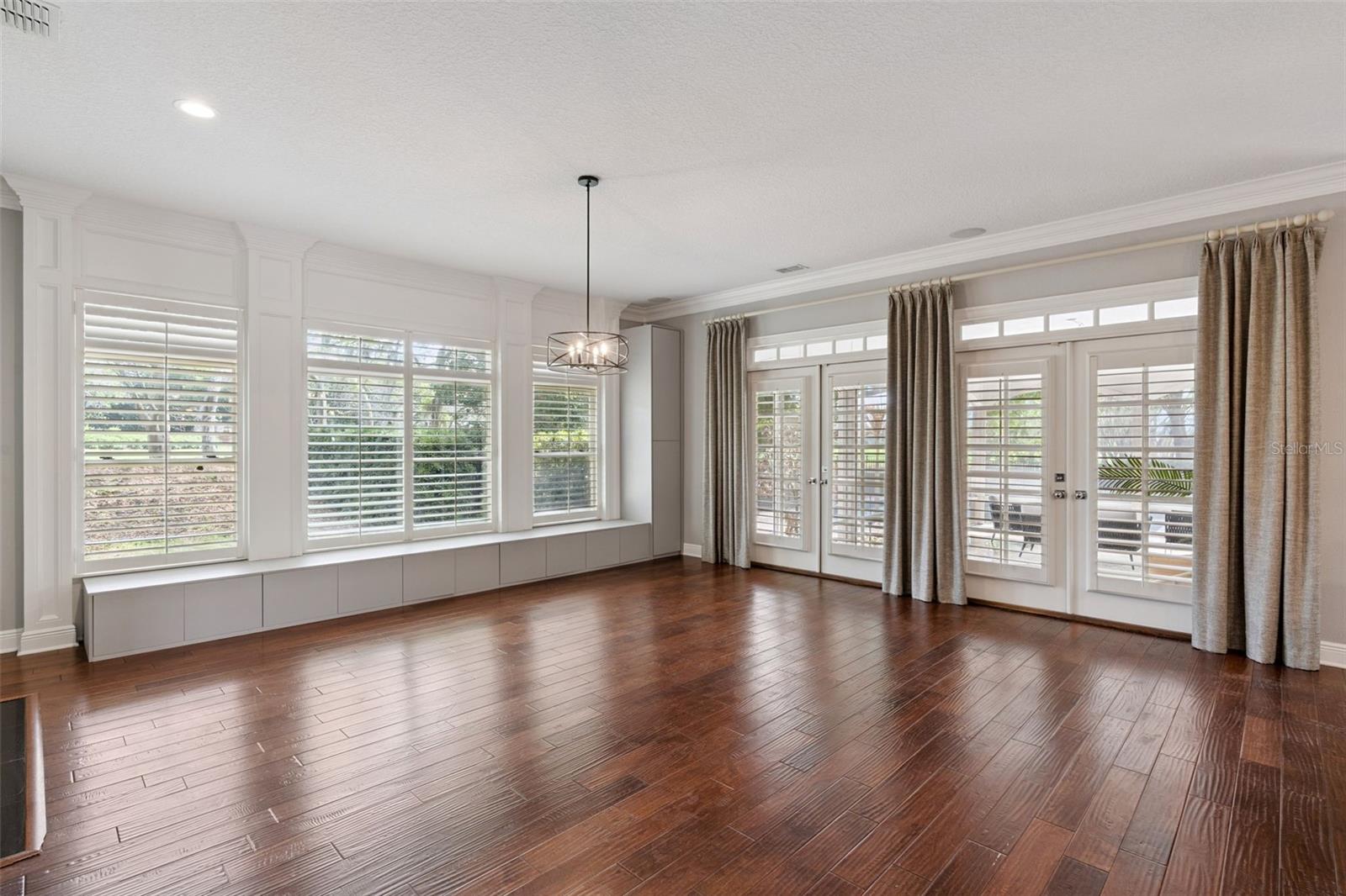 ISLEWORTH - Residential