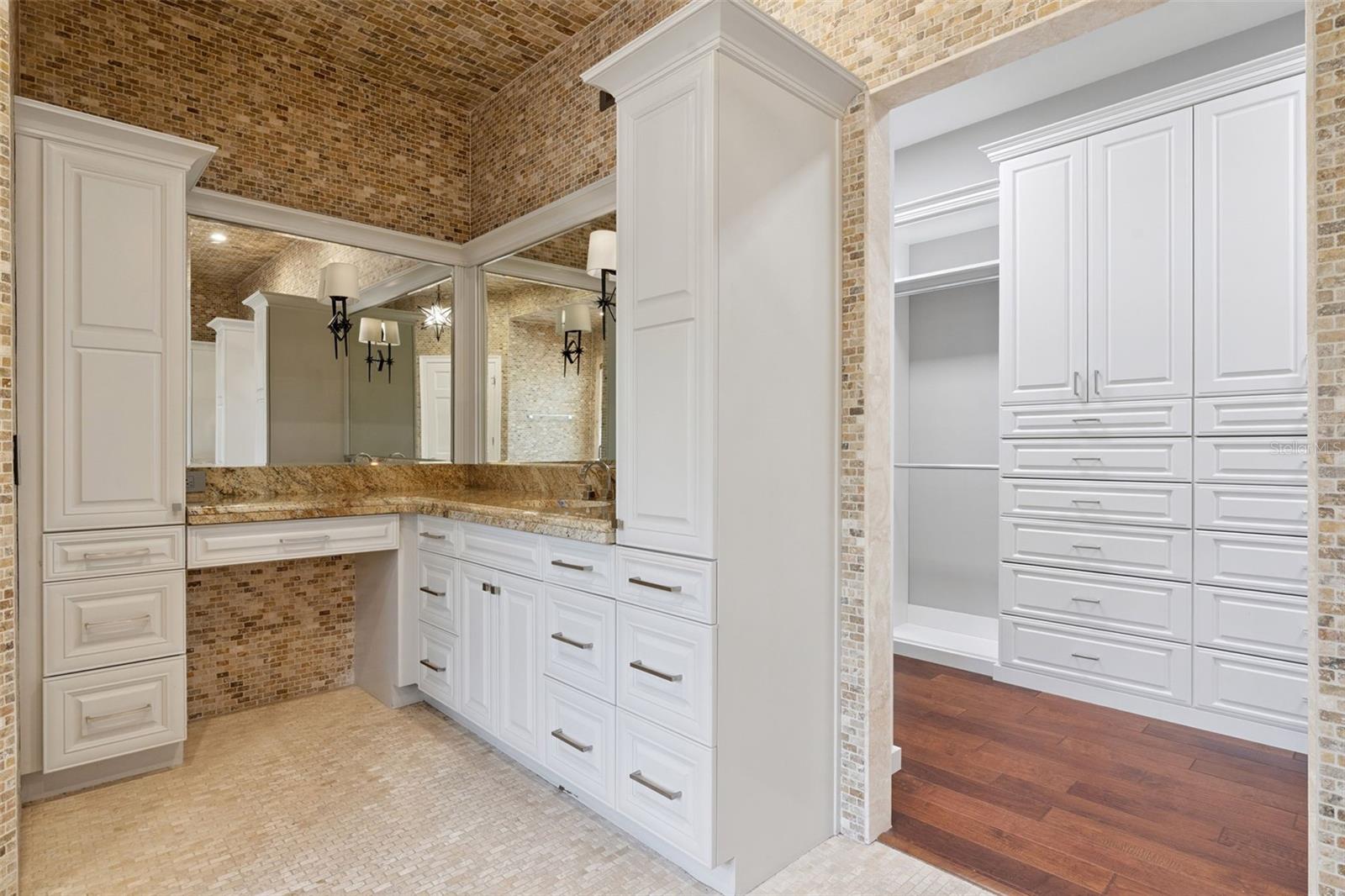 ISLEWORTH - Residential