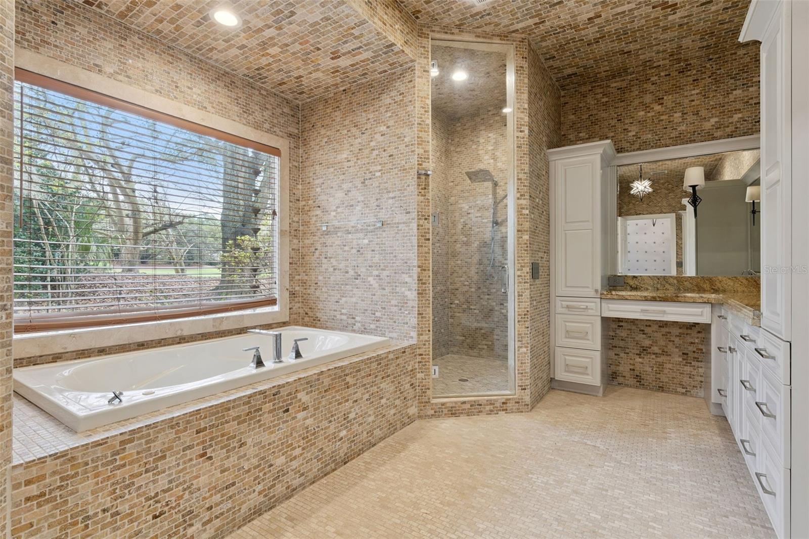 ISLEWORTH - Residential