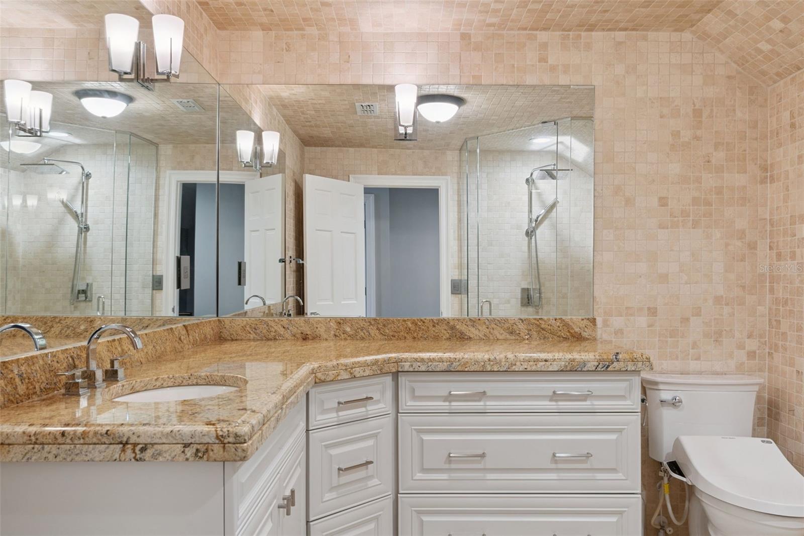 ISLEWORTH - Residential