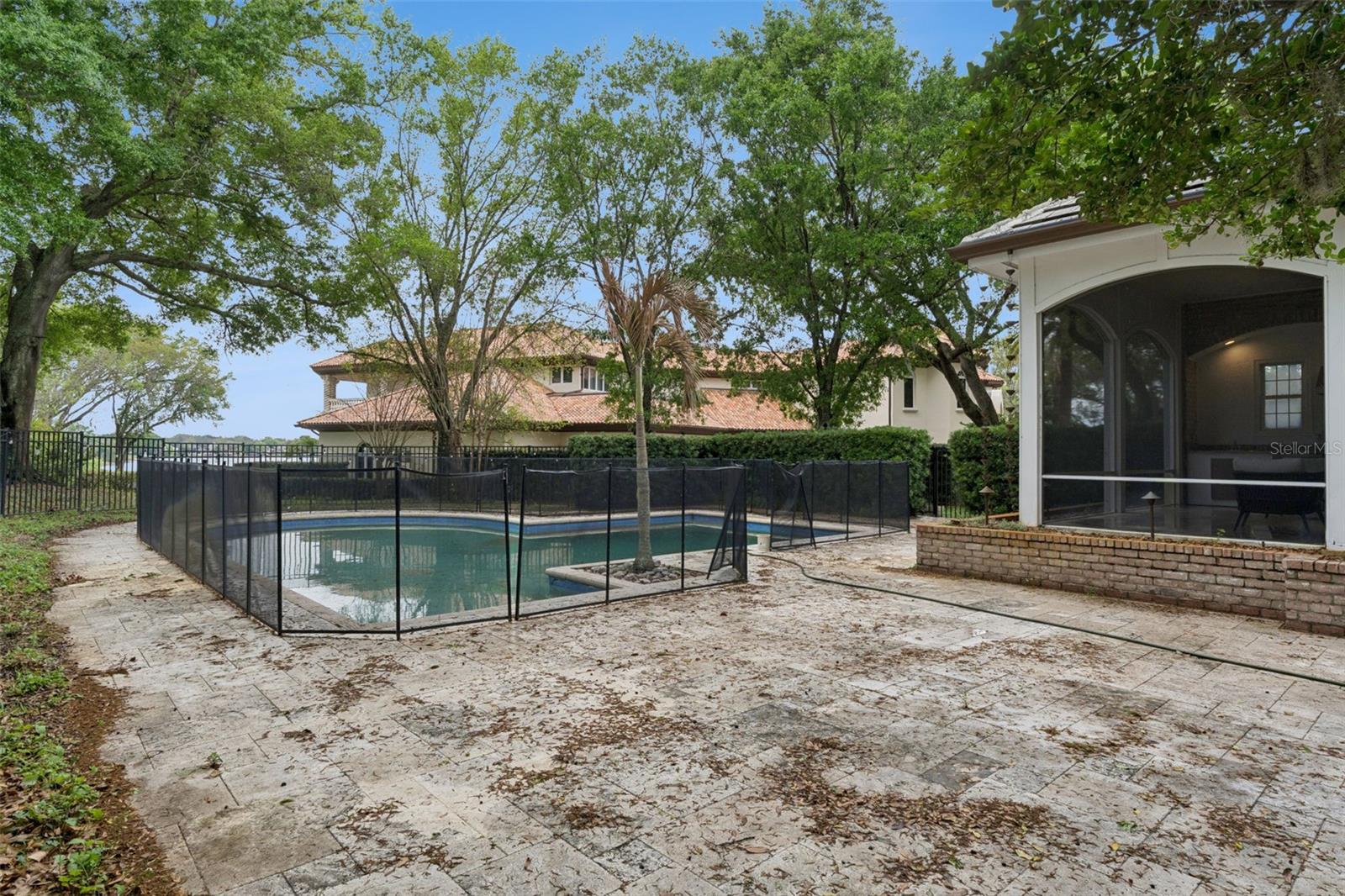 ISLEWORTH - Residential