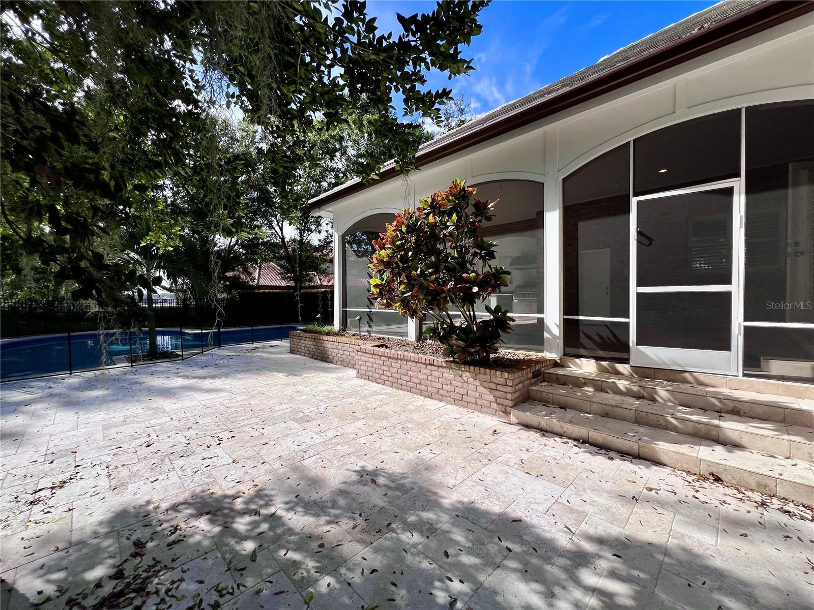 ISLEWORTH - Residential