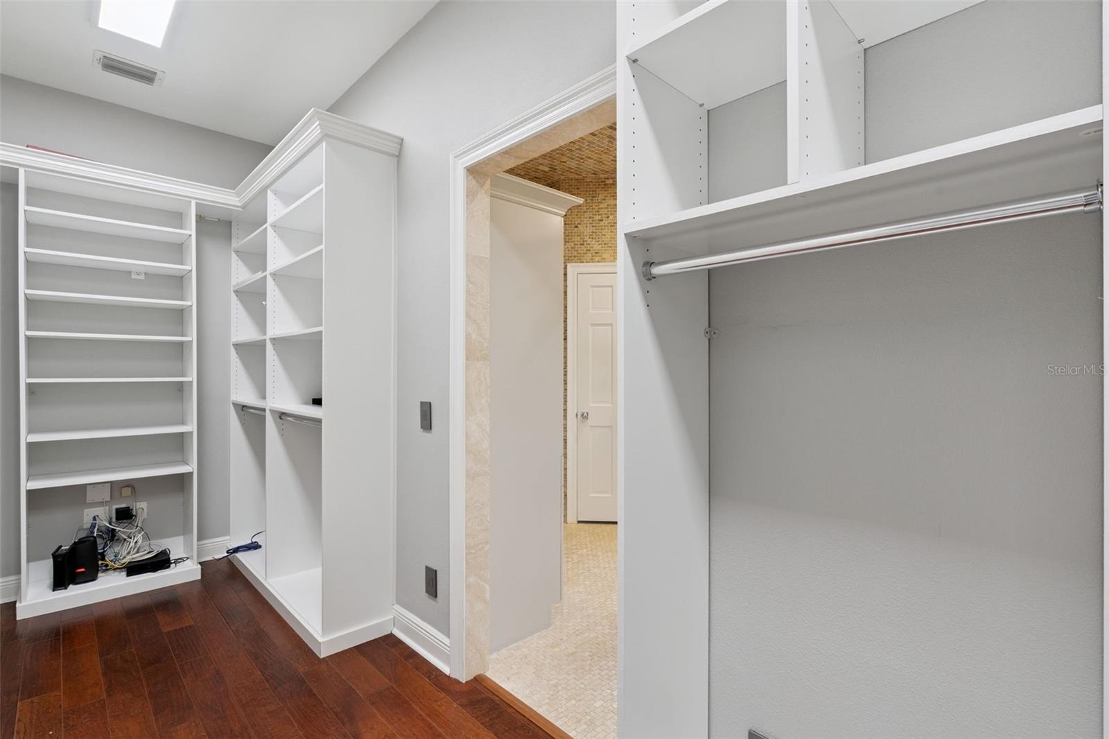 ISLEWORTH - Residential