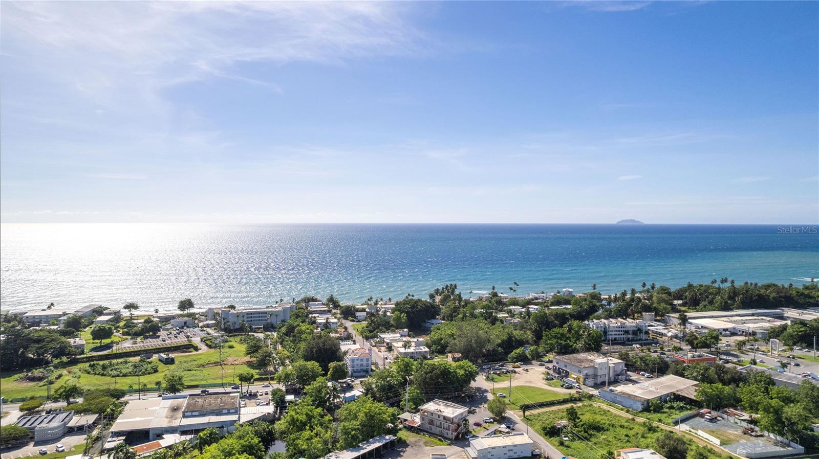 LOS ROBLES - Residential