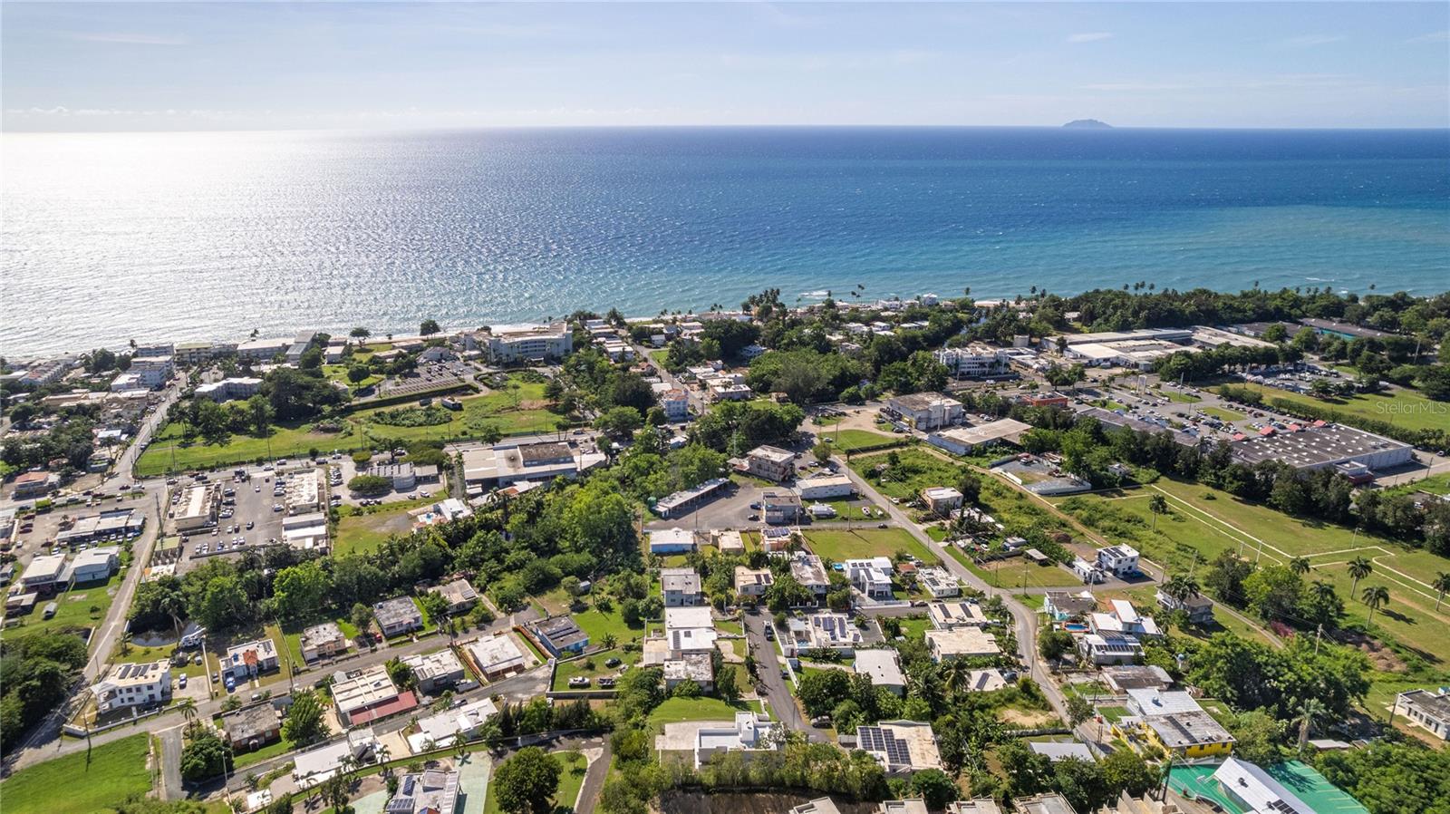 LOS ROBLES - Residential