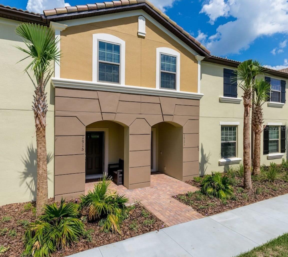 8882 GENEVE COURT