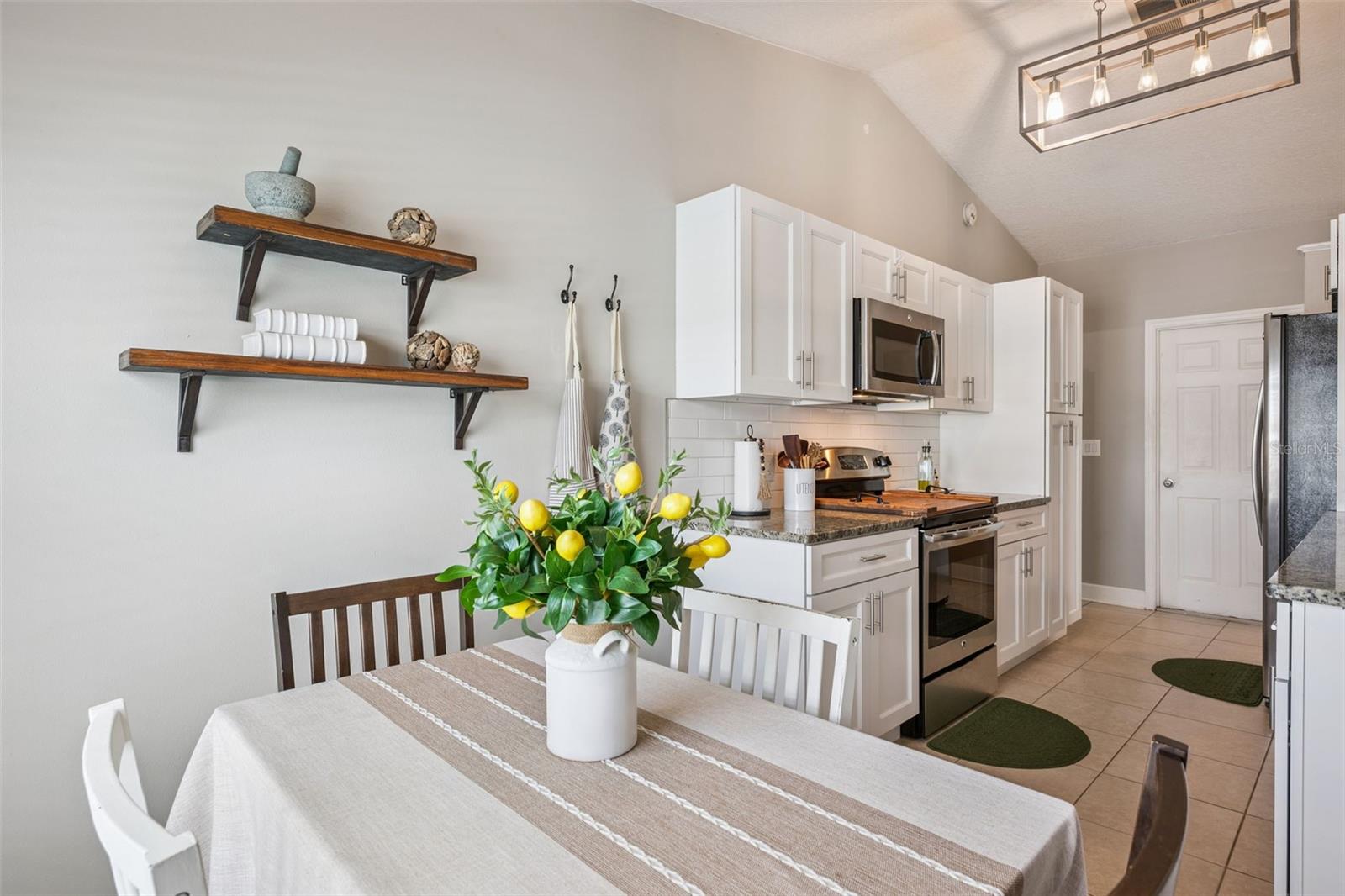 OAK RUN UNIT 7 - Residential