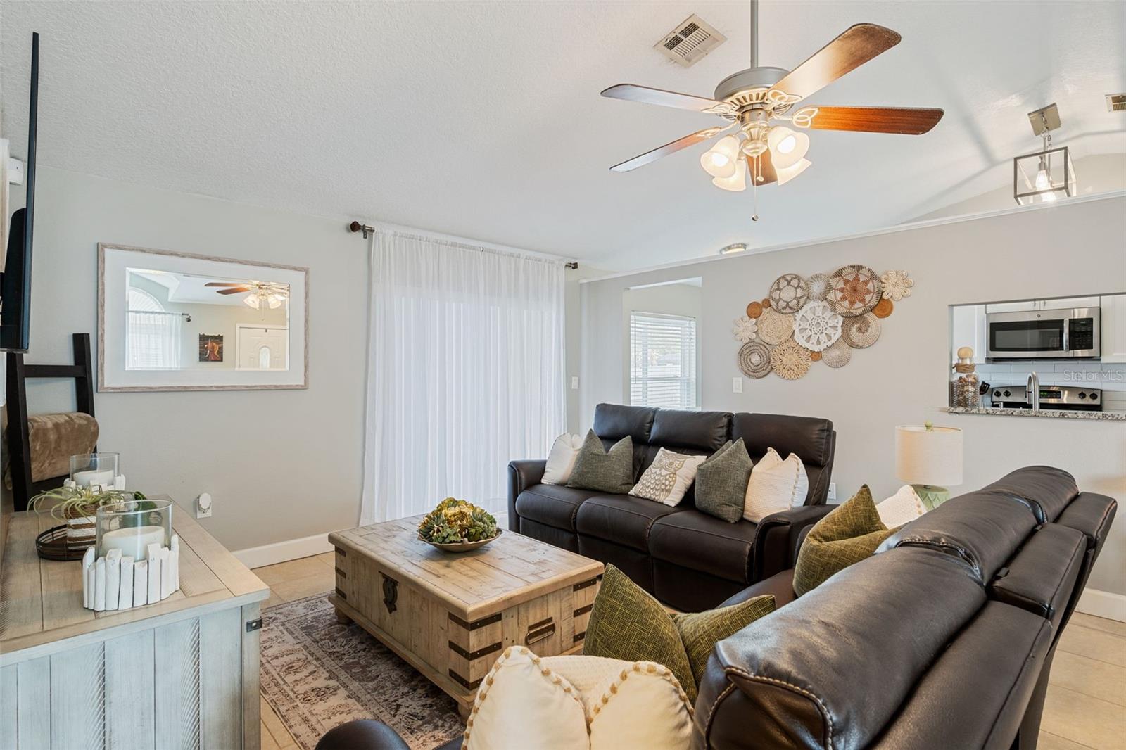 OAK RUN UNIT 7 - Residential