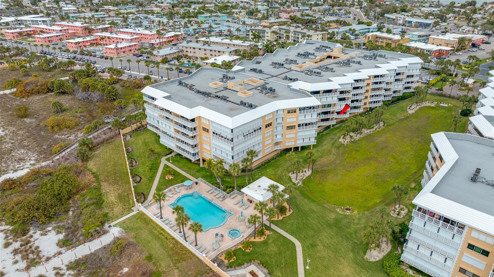 SILVER SANDS BEACH & RACQUET CLUB - Residential