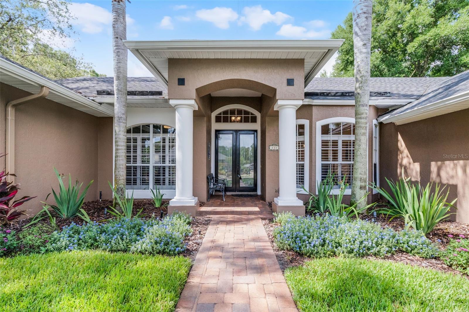 831 ROYALWOOD LANE