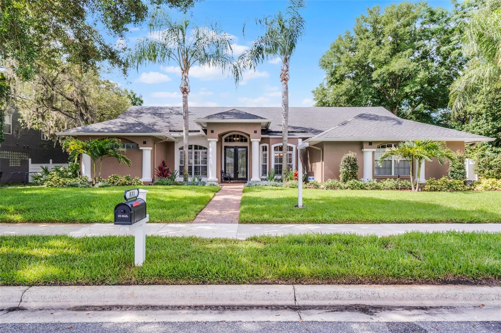 831 ROYALWOOD LANE