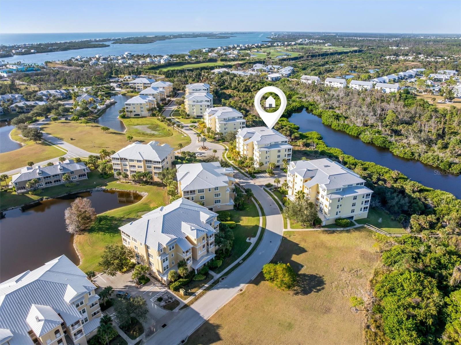 HAMMOCKS-VILLAS PH 01 - Residential