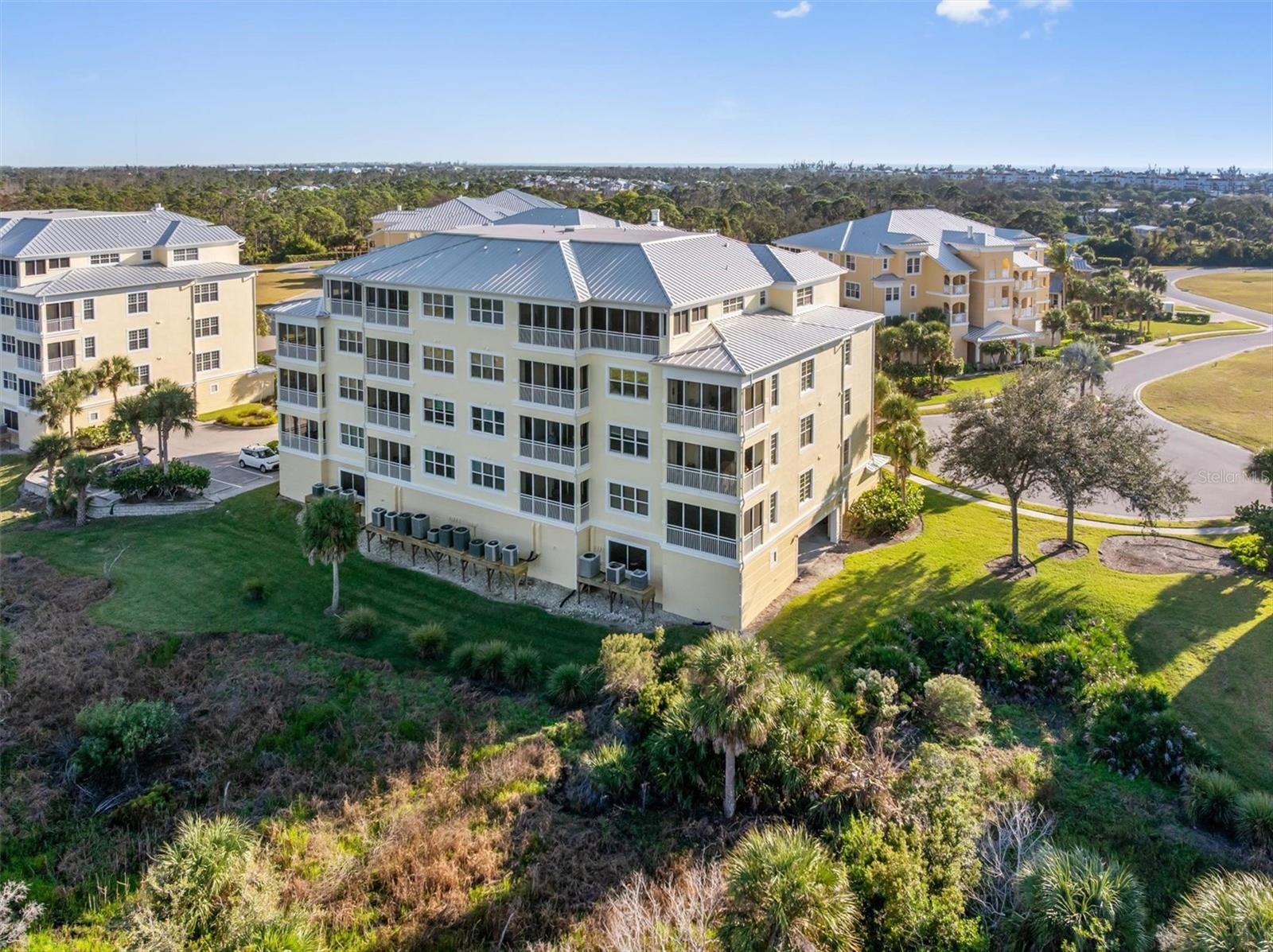 HAMMOCKS-VILLAS PH 01 - Residential