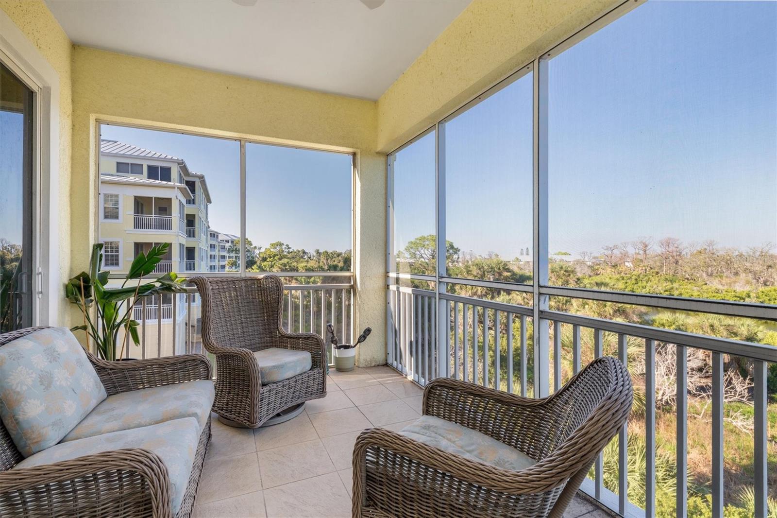 HAMMOCKS-VILLAS PH 01 - Residential