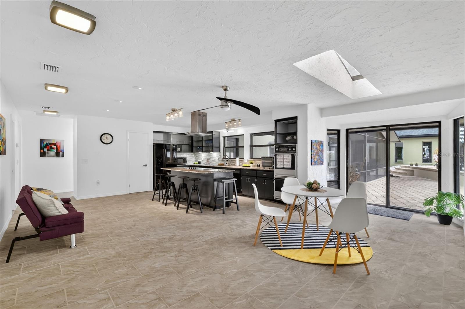 SHERWOOD HILLS - Residential