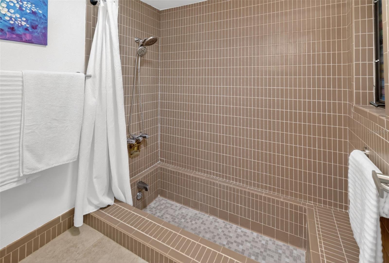 SHERWOOD HILLS - Residential