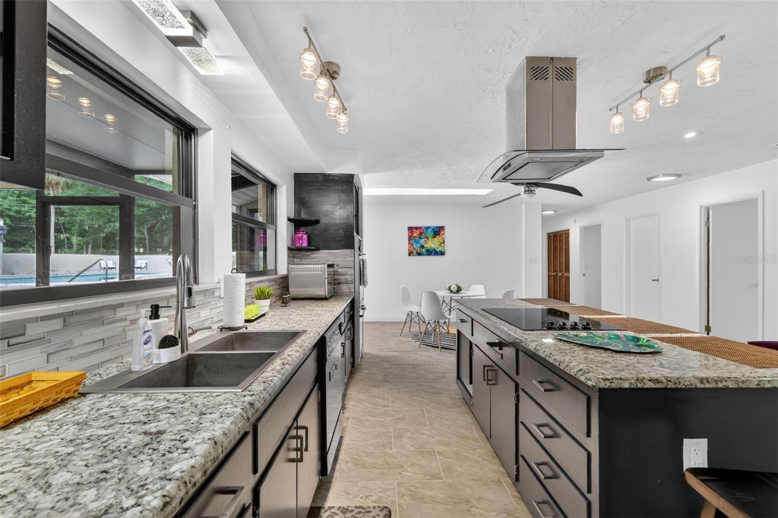 SHERWOOD HILLS - Residential