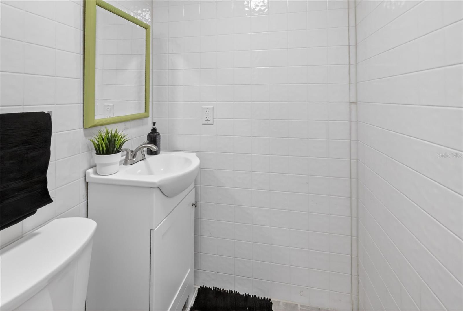 SHERWOOD HILLS - Residential