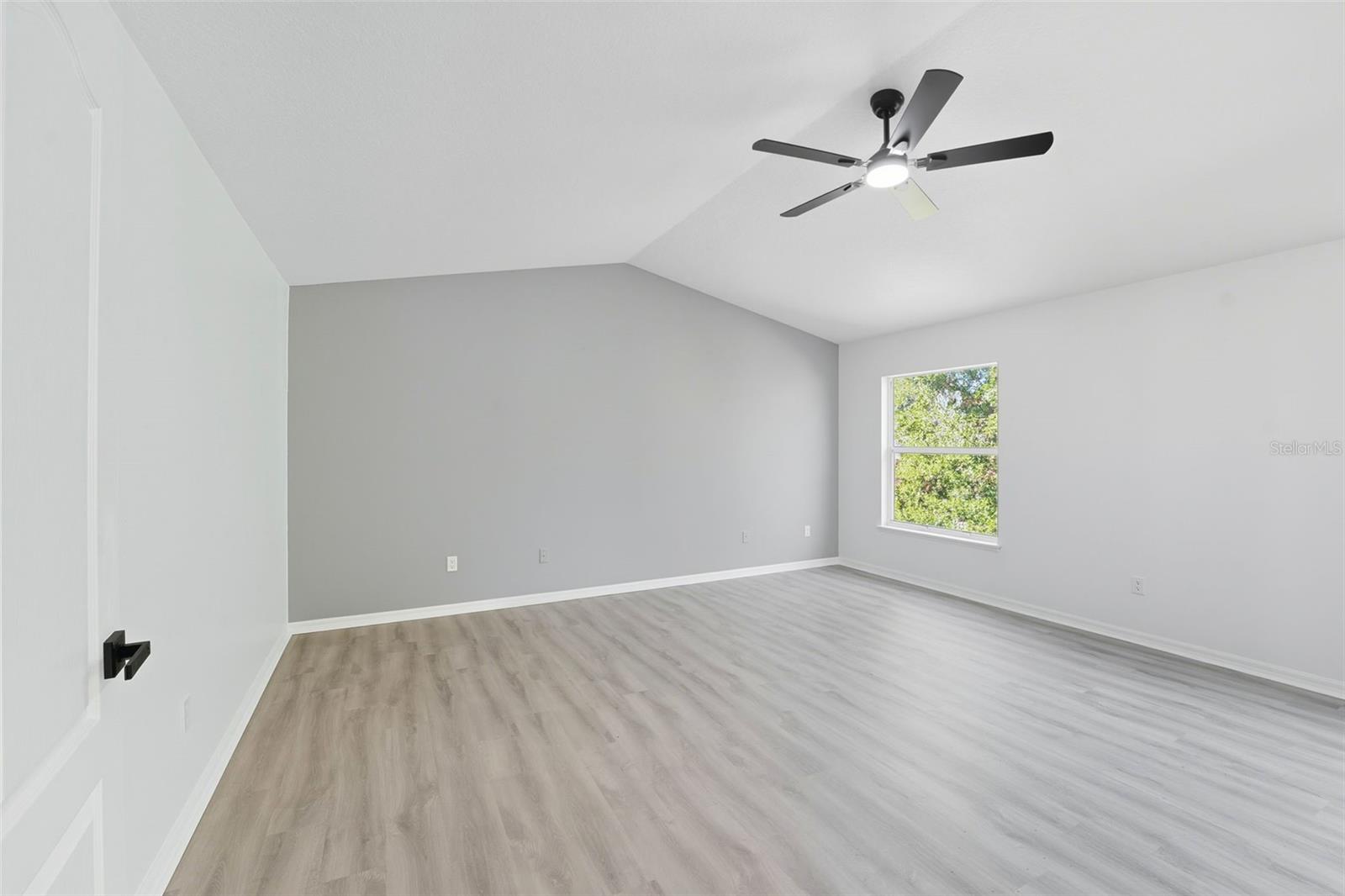 WEKIVA RIDGE OAKS - Residential