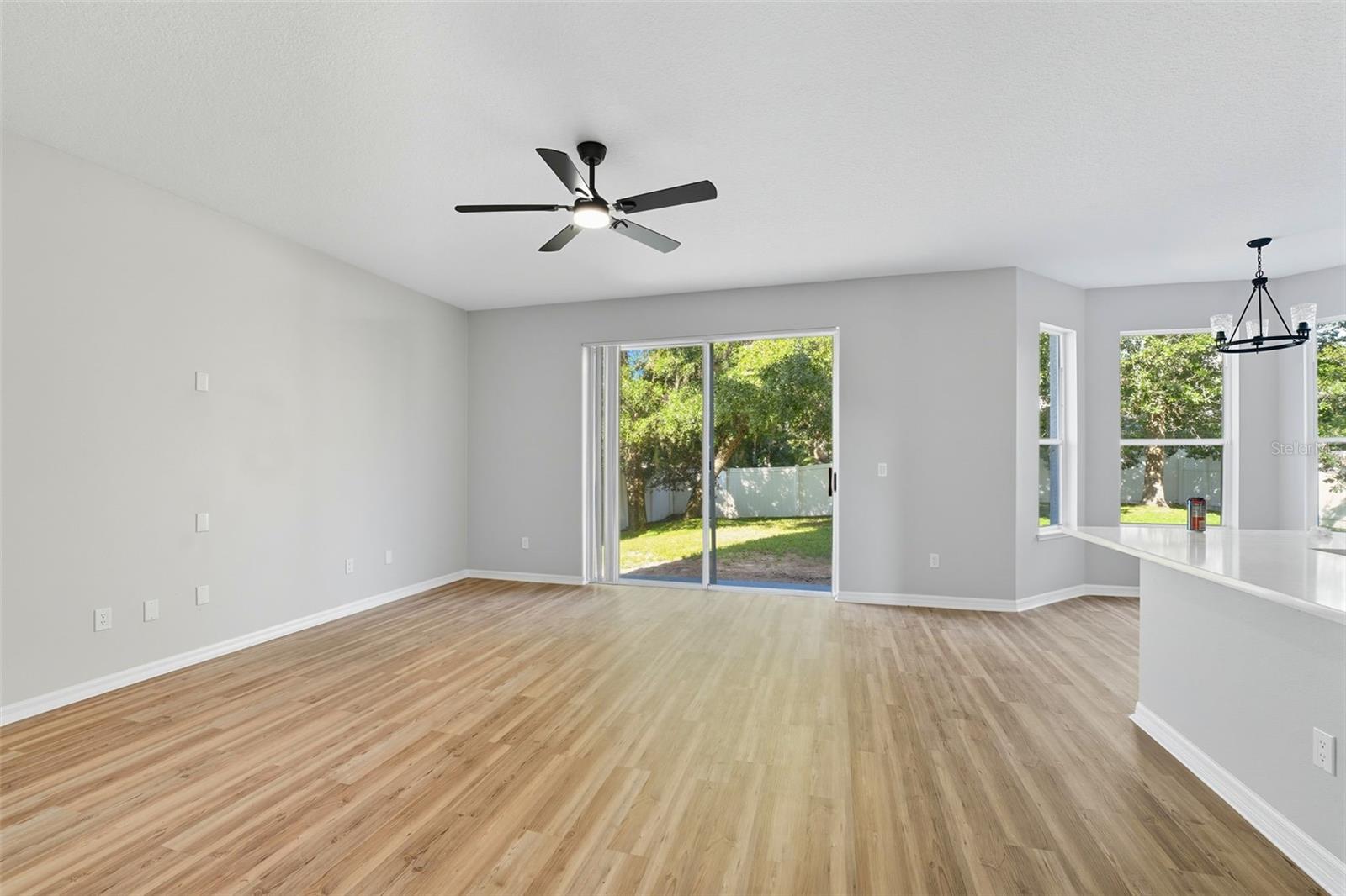 WEKIVA RIDGE OAKS - Residential