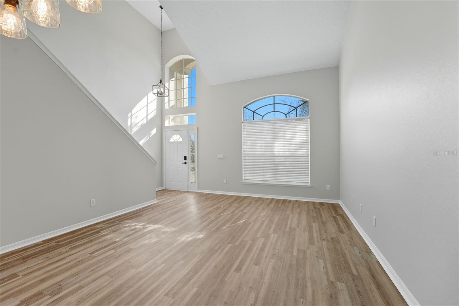 WEKIVA RIDGE OAKS - Residential