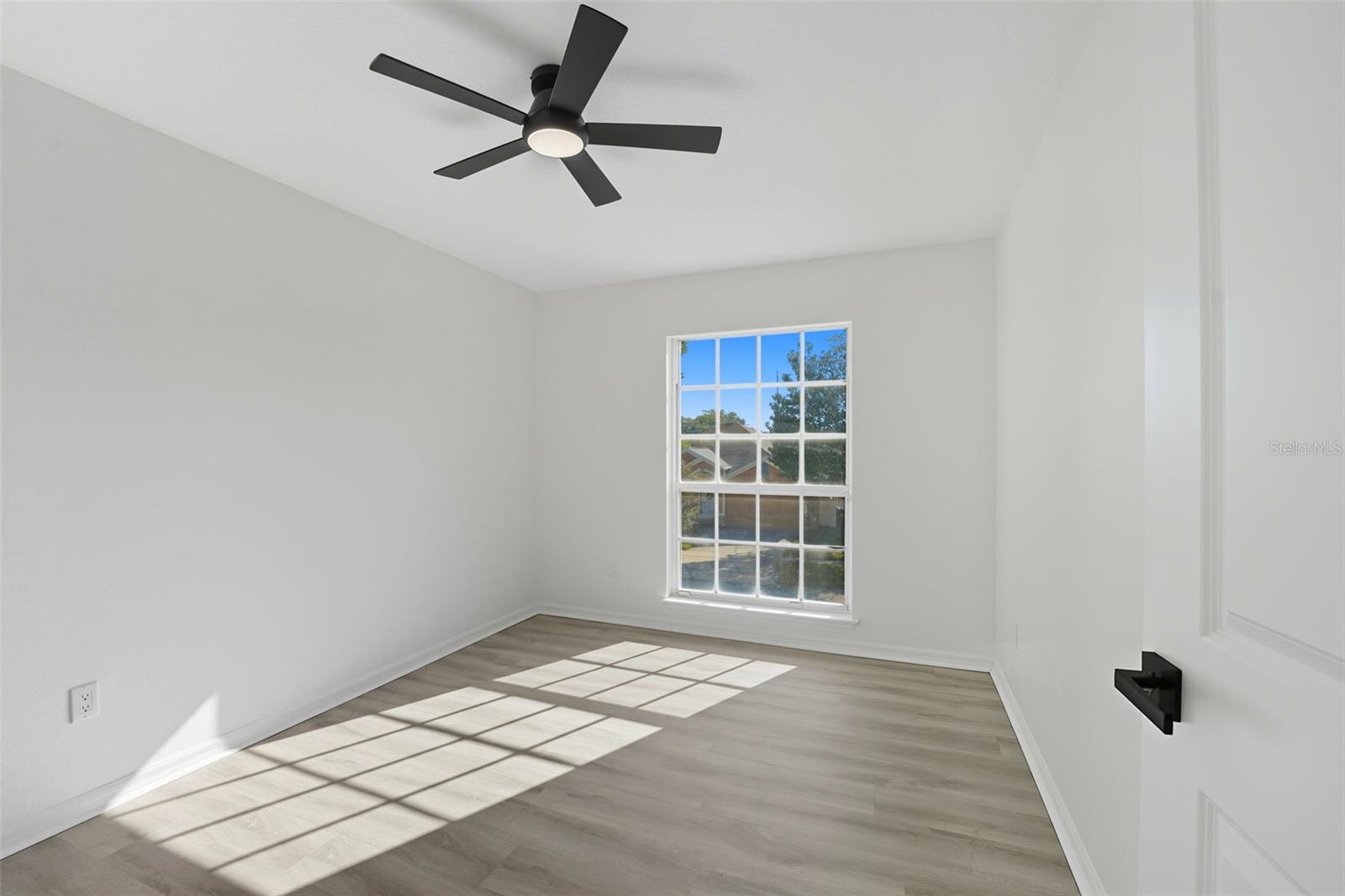 WEKIVA RIDGE OAKS - Residential