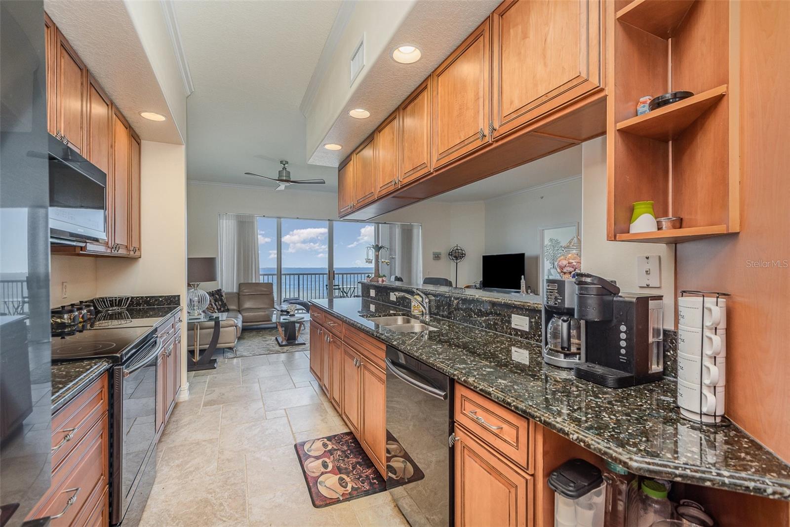 SOMERSET RIVERFRONT CONDOMINIUM - Residential