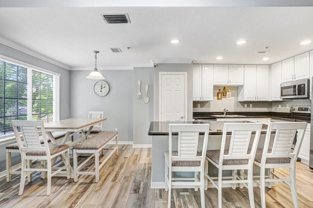 ARLINGTON PARK CONDO - Residential