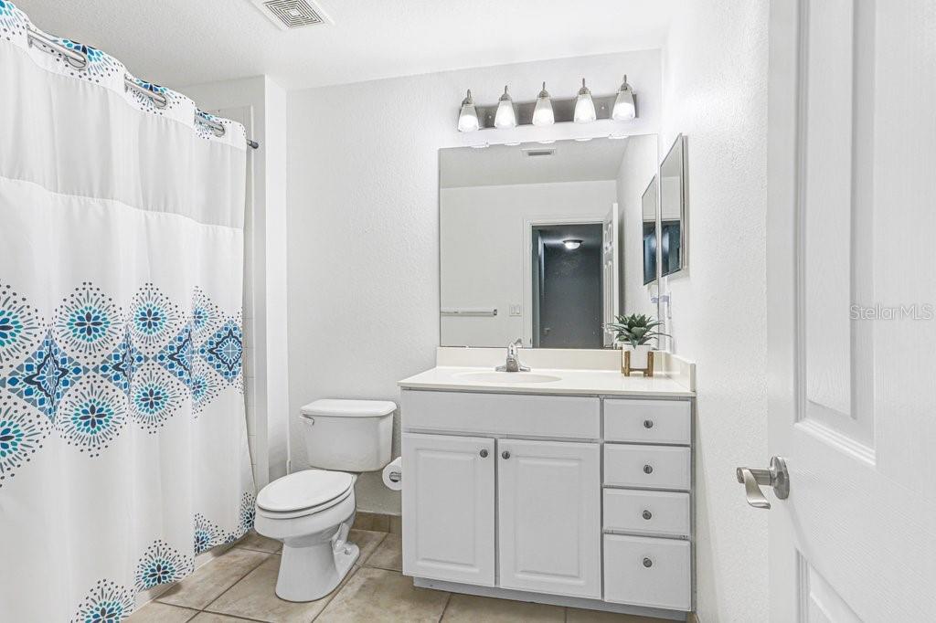 ARLINGTON PARK CONDO - Residential