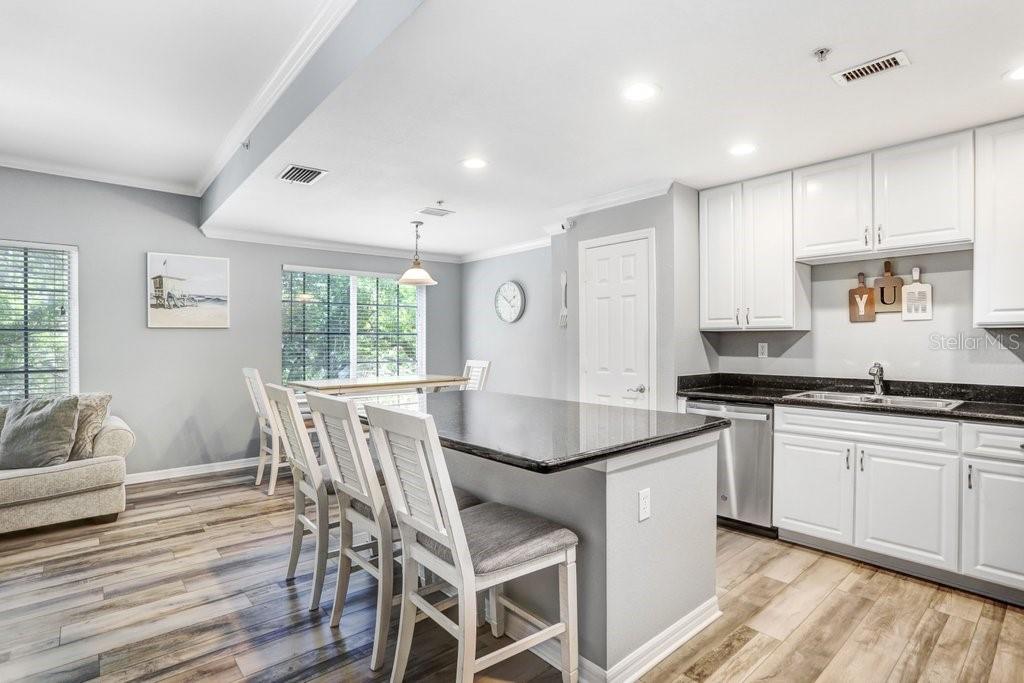 ARLINGTON PARK CONDO - Residential