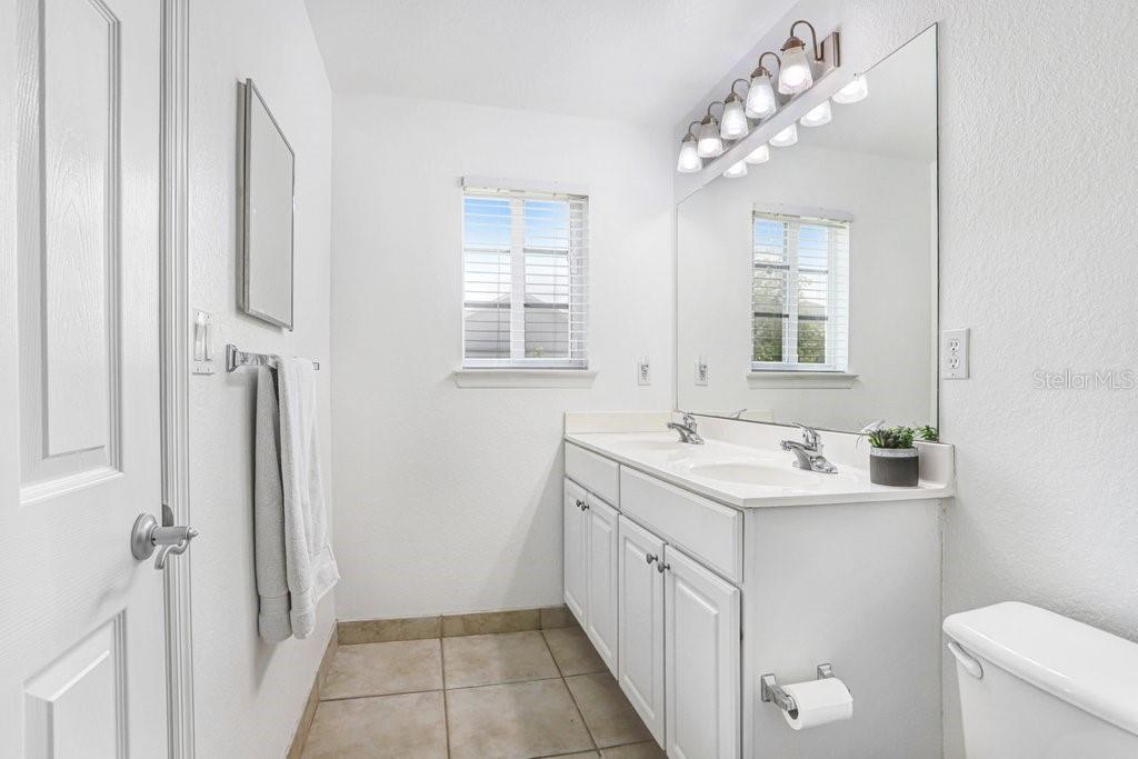 ARLINGTON PARK CONDO - Residential