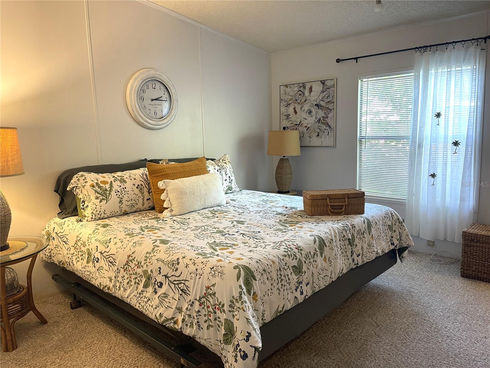 CONTINENTAL COUNTRY CLUB - Residential