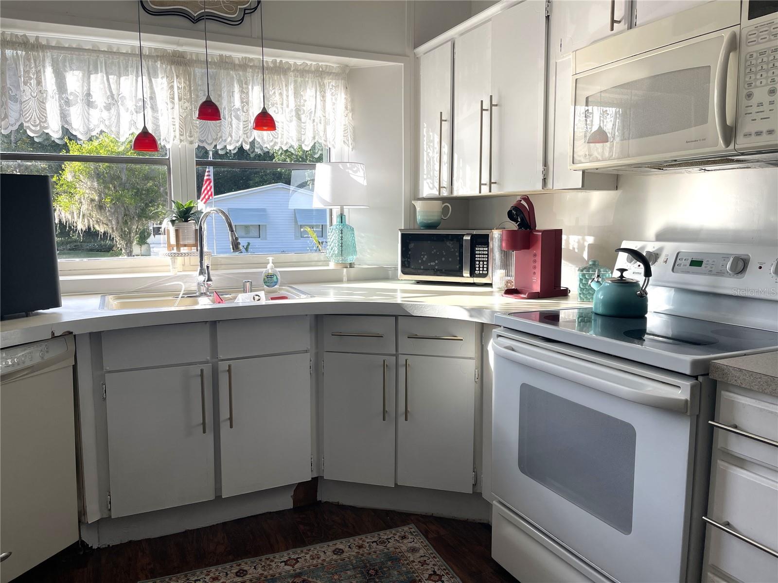 CONTINENTAL COUNTRY CLUB - Residential