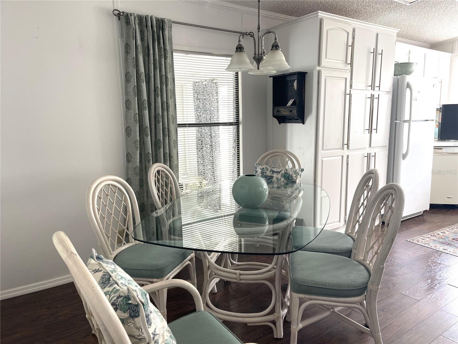 CONTINENTAL COUNTRY CLUB - Residential