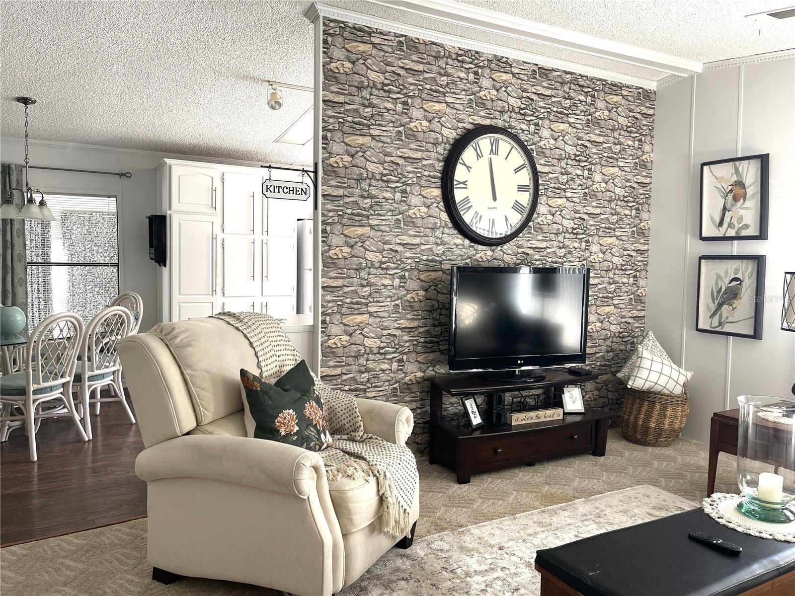 CONTINENTAL COUNTRY CLUB - Residential